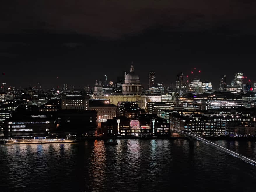 Фотография с Oppo Reno 3 ночной режим